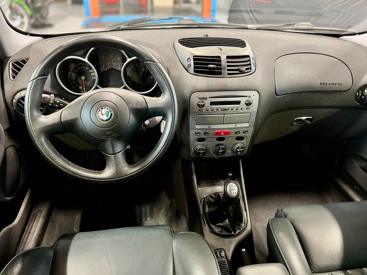 Alfa Romeo 147 1.6 16V Twin Spark Distinctive 5p