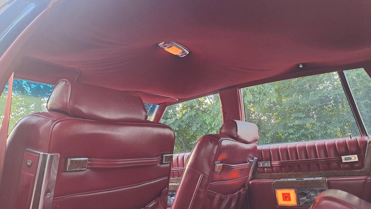 Cadillac Deville De Ville Brougham