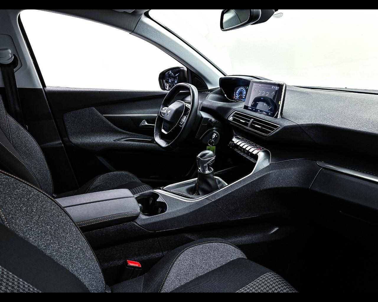 PEUGEOT 3008 2ª serie - 3008 PureTech Turbo 130 S&S Active