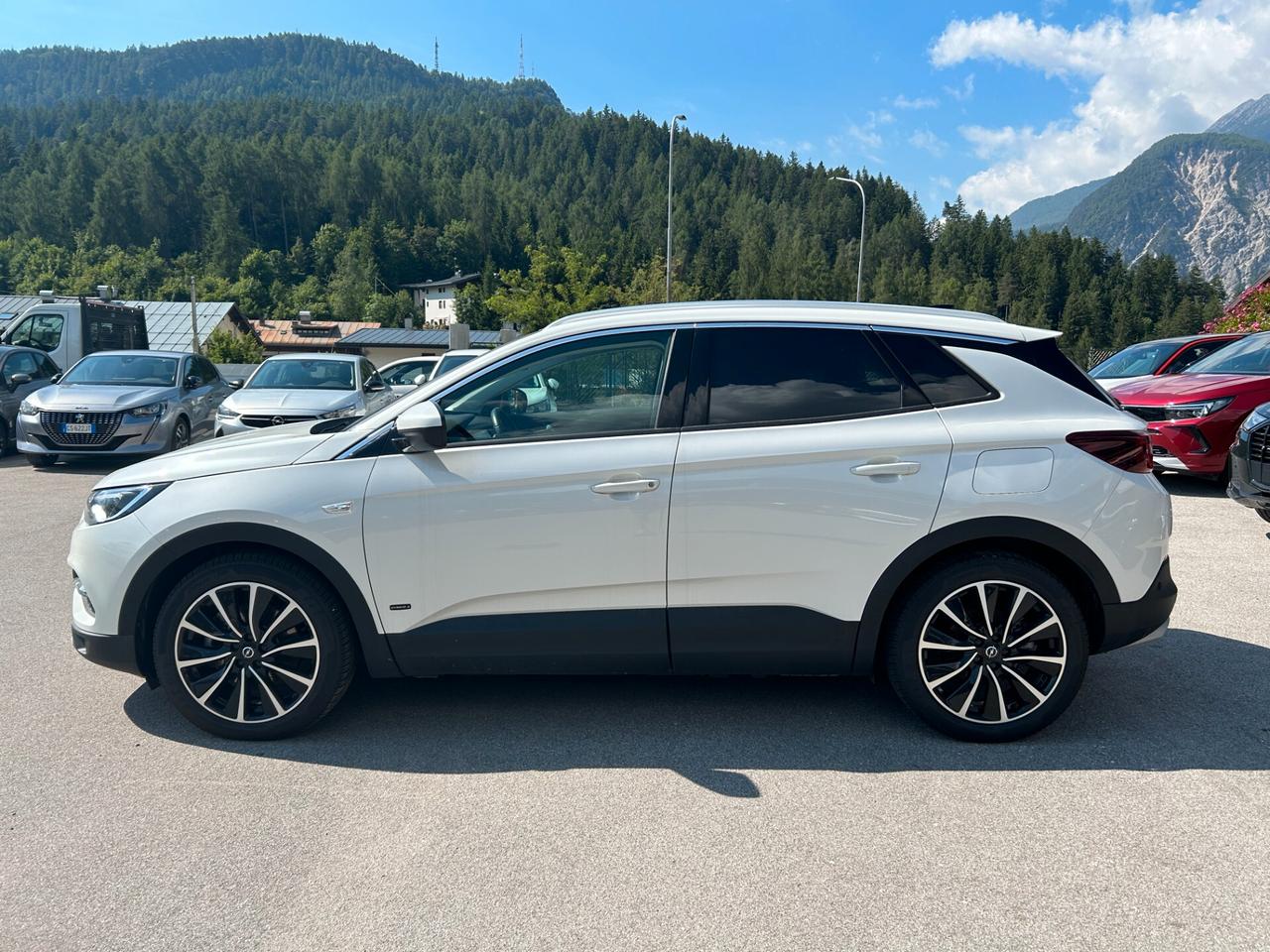 Opel Grandland X 1.6 Hybrid4 Plug-in aut. AWD