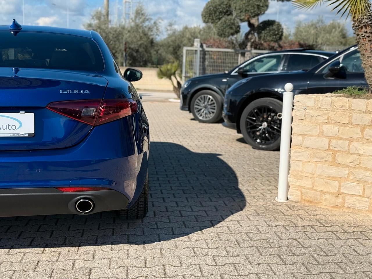 Alfa Giulia 2.2 TD 190 CV AT8 Executive Blu Anodizzato My2021