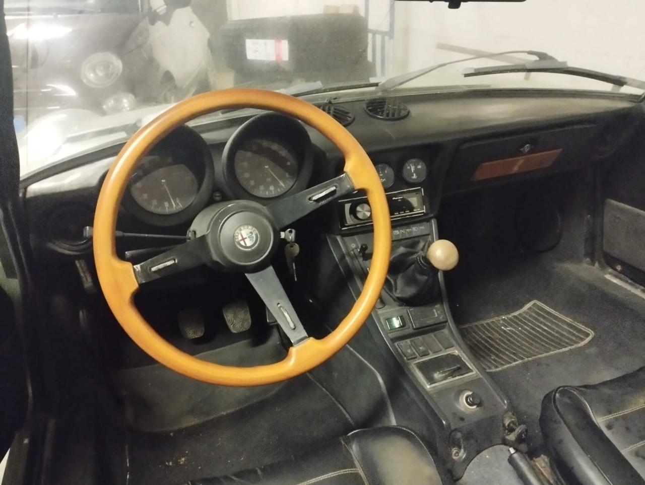 Alfa Romeo Spider DUETTO 1.6