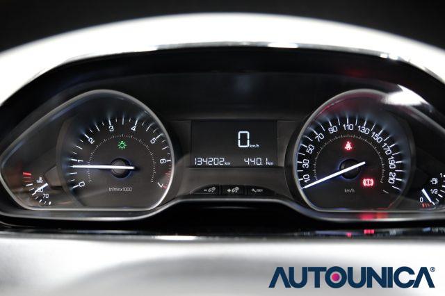 PEUGEOT 208 PURETECH 82CV 5 PORTE ACTIVE NEOPATENTATI