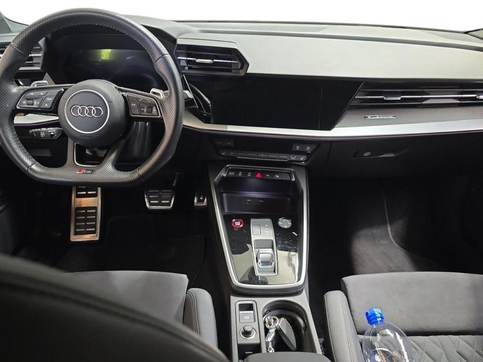 Audi RS3 2.0 TFSI quattro S tronic