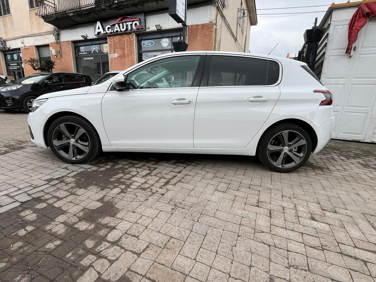 Peugeot 308 BlueHDi 130 S&S EAT8 Allure