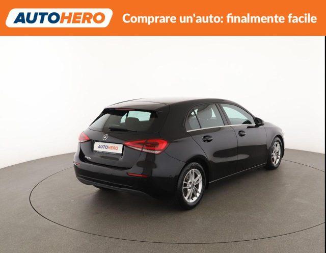 MERCEDES-BENZ A 180 d Automatic Business Extra