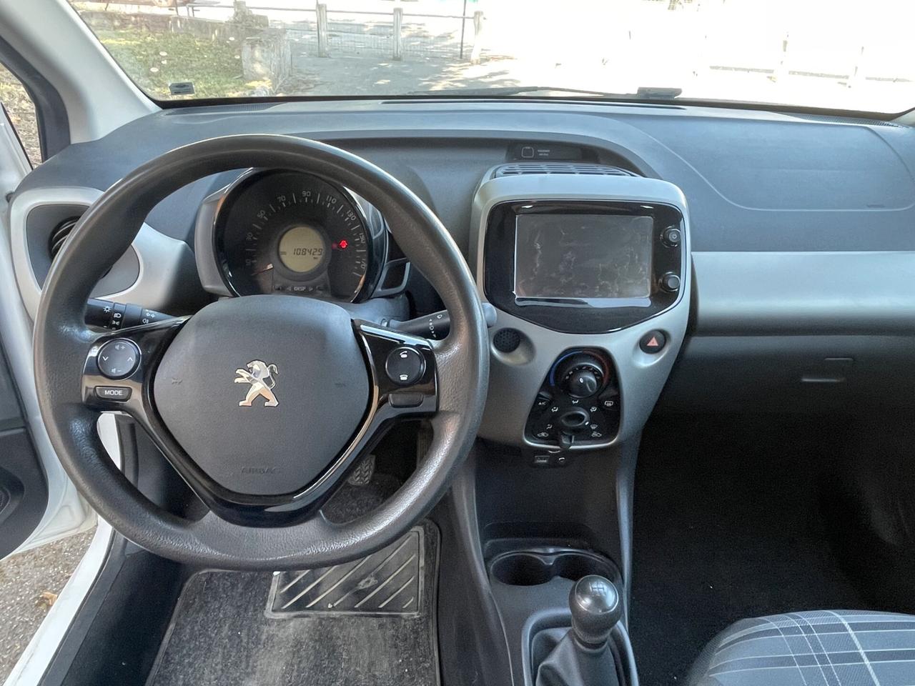 Peugeot 108 VTi 68 5 porte GARANTITA