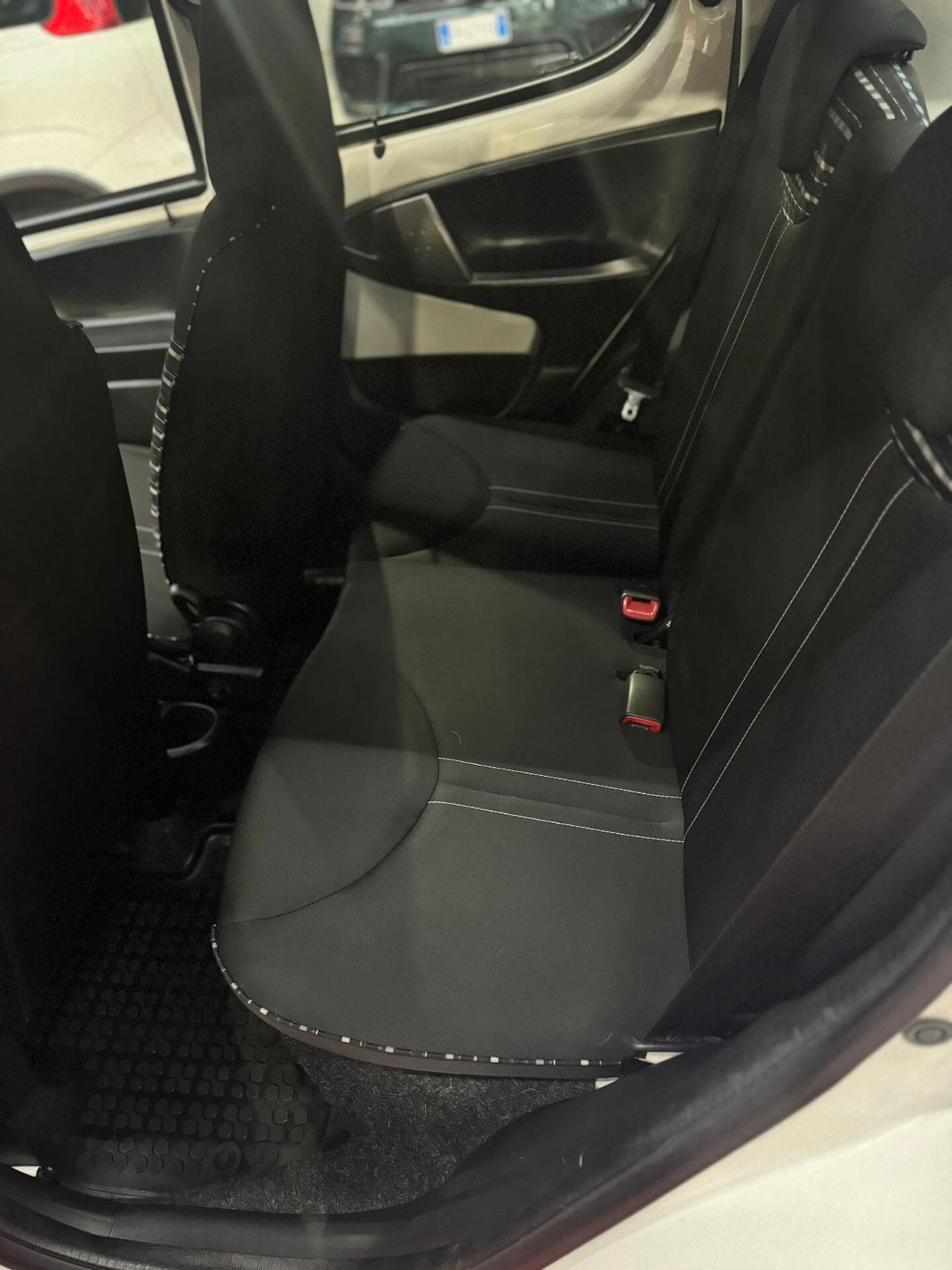 CITROEN C1 CAMBIO AUTOMATICO NEOPATENTATI