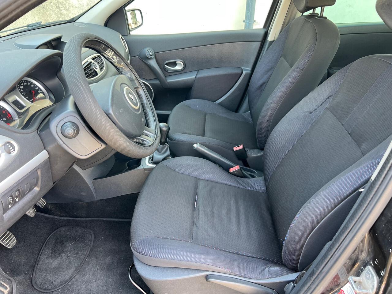 Renault Clio 1.2 16V 5 porte Le Iene