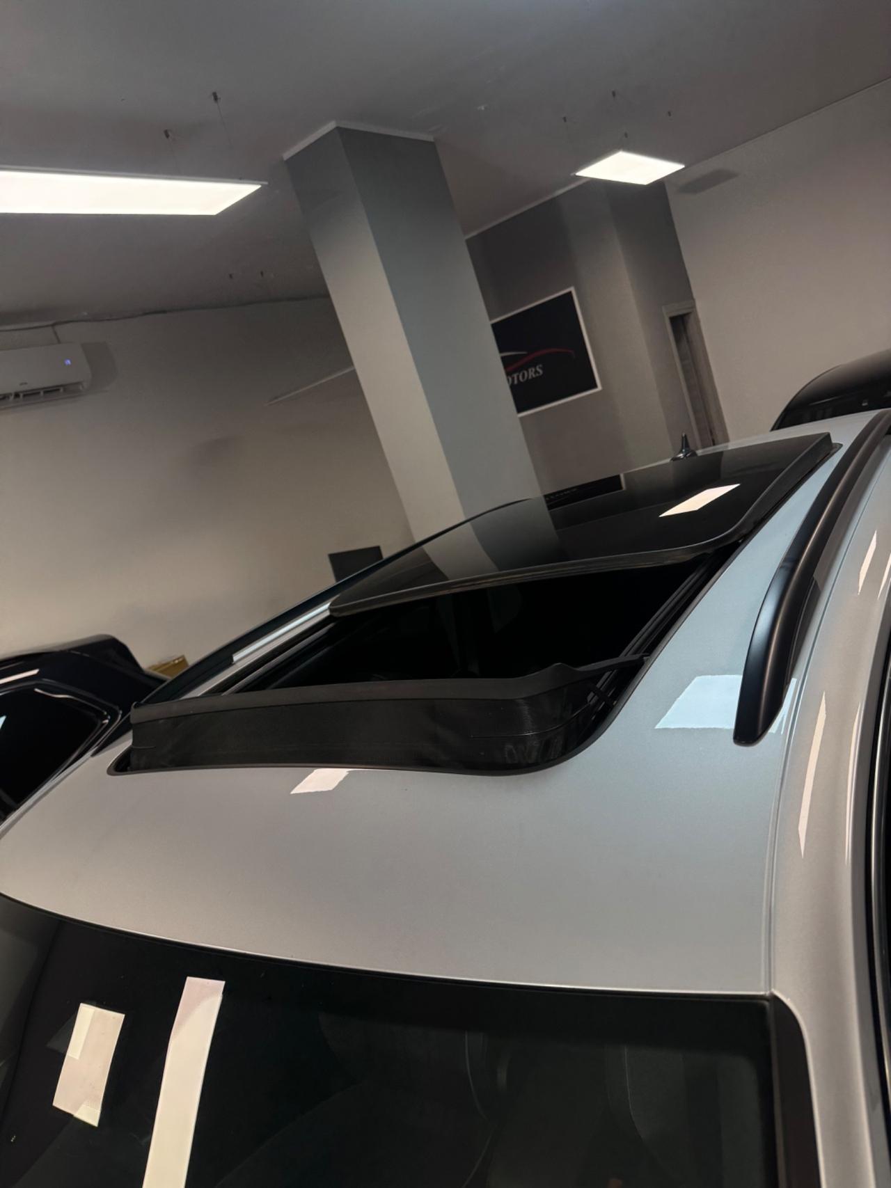 VW Tiguan 2.0 TDI 150 CV DSG R-Line Tetto Apribile
