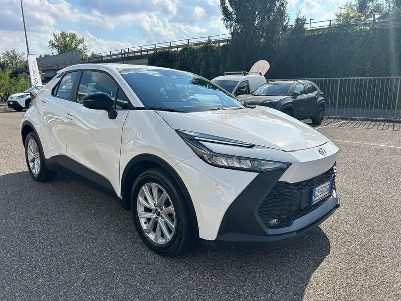 Toyota C-HR 1.8 HV E-CVT Active