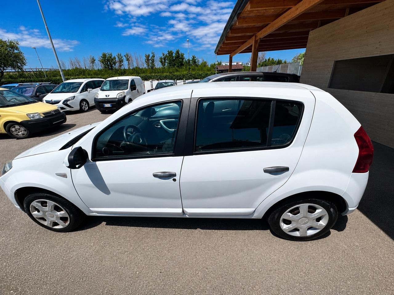 Dacia Sandero 1.4 8V GPL Laureate( 55KW)
