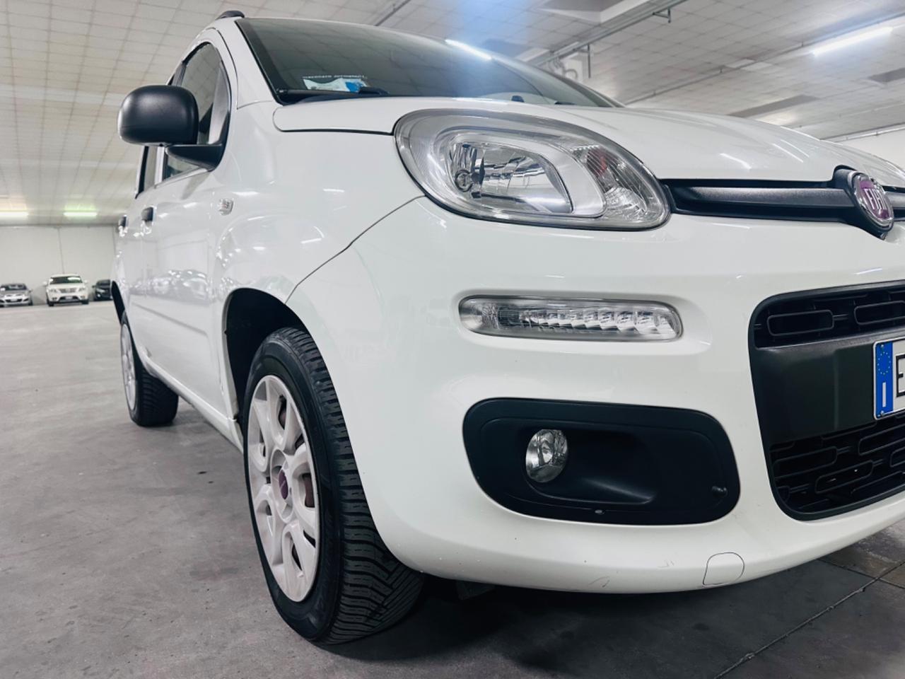 Fiat Panda 0.9 TwinAir Turbo Natural Power Lounge