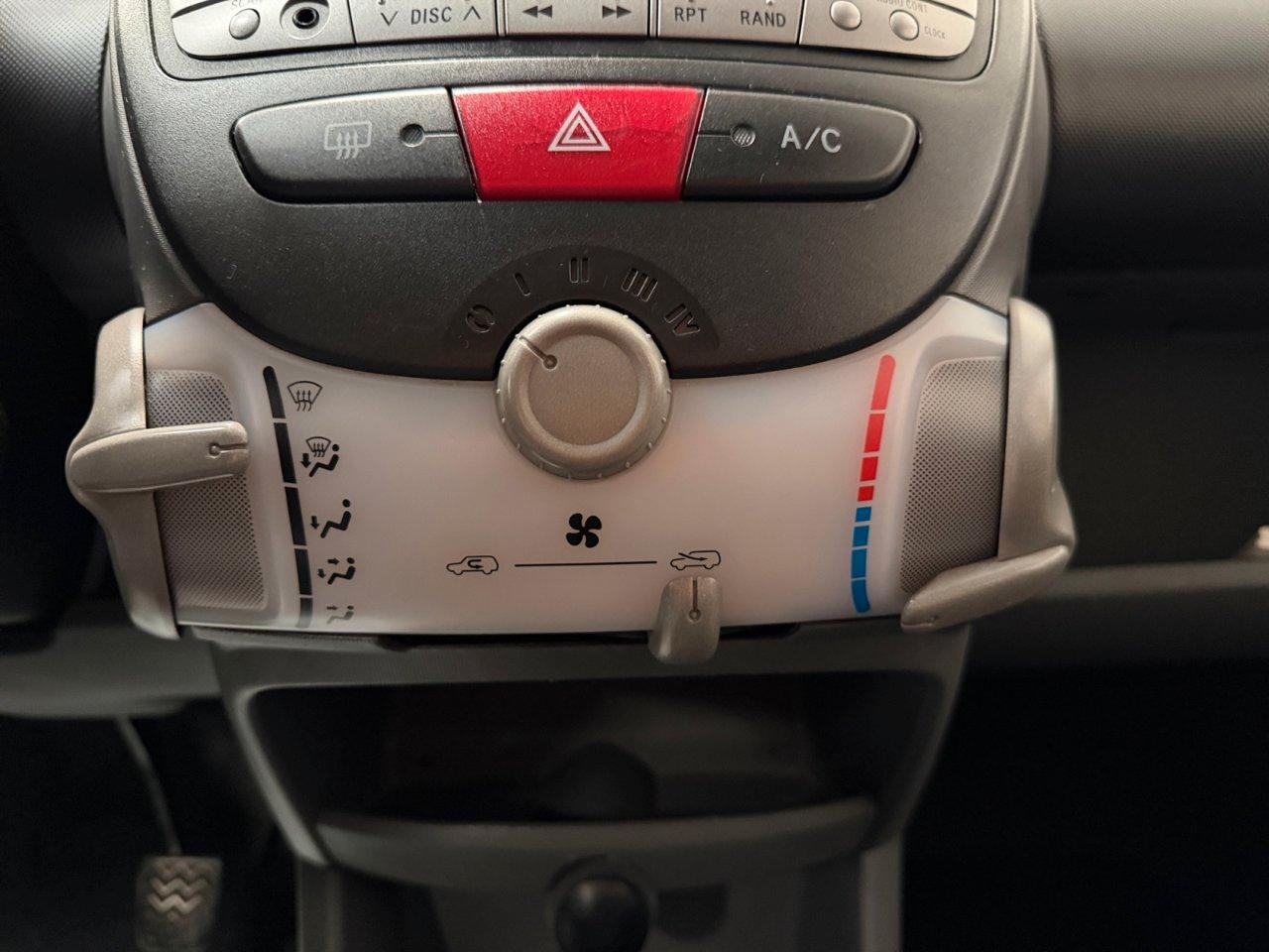 Peugeot 107 5 Porte 107 5p 1.0 12v Plaisir 2tronic