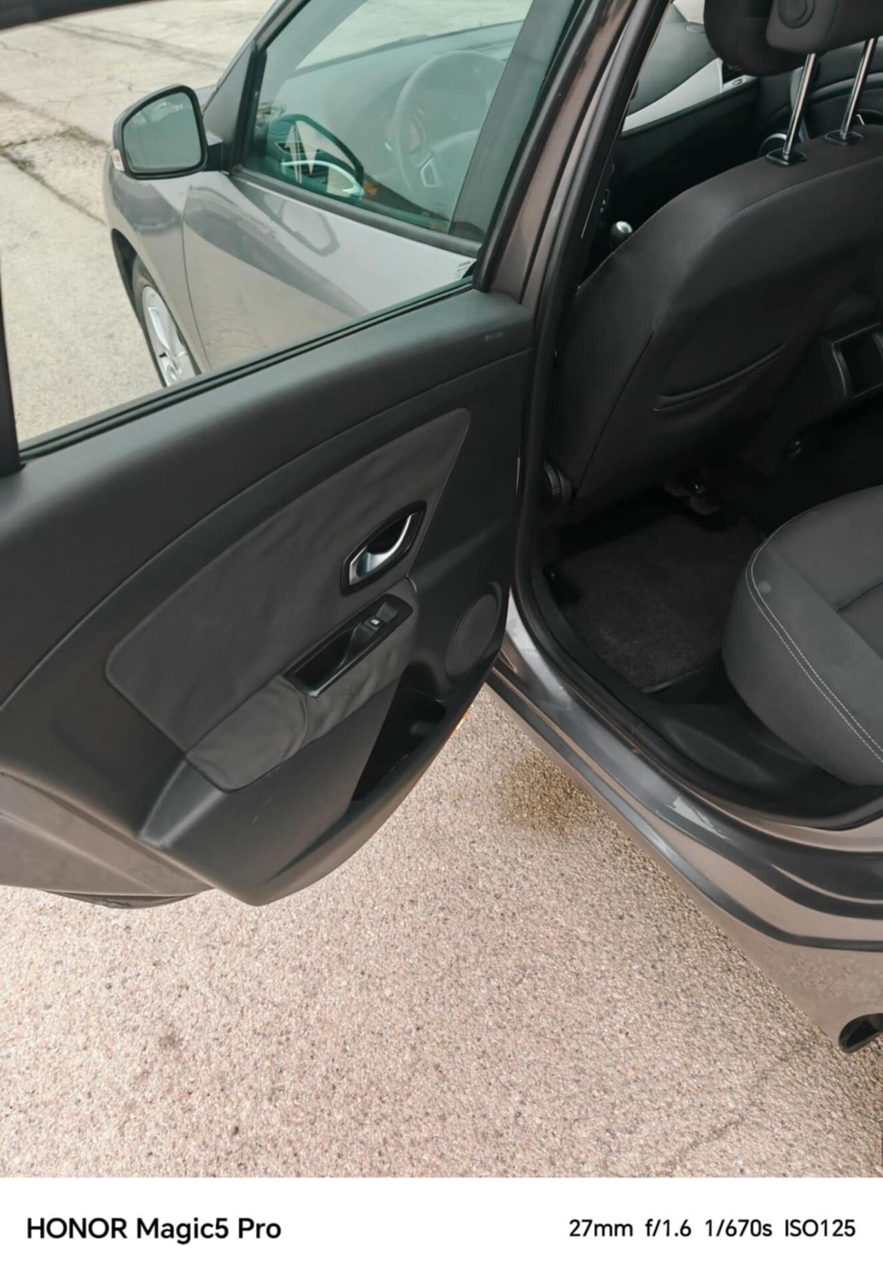 Renault Megane Mégane 1.5 dCi 110CV SporTour Dynamique