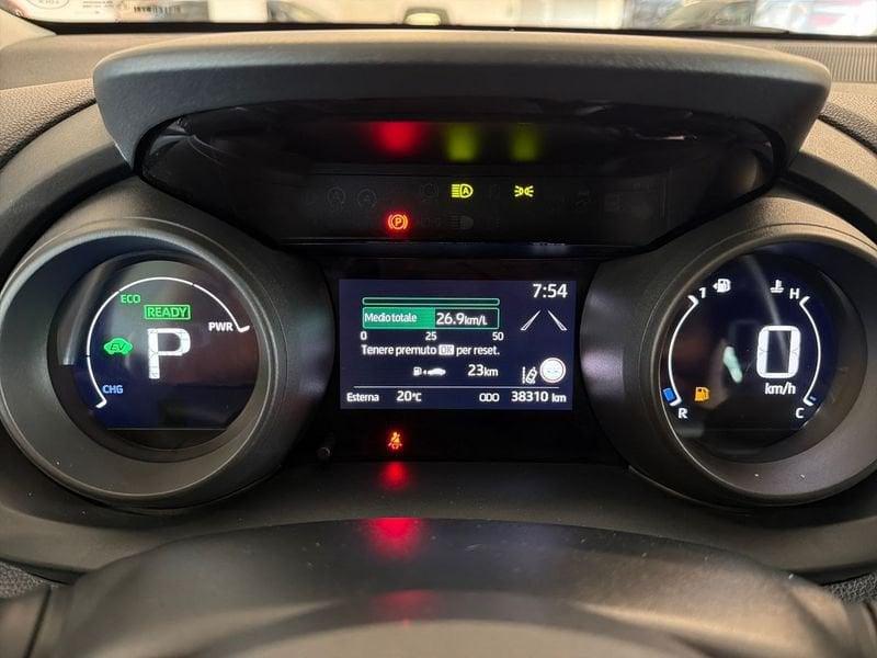 Toyota Yaris Hybrid Trend MY22
