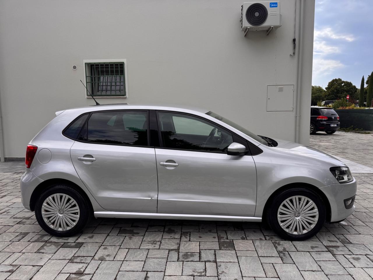 Volkswagen Polo 1.4 5 porte Highline OK NEOPATENTATI