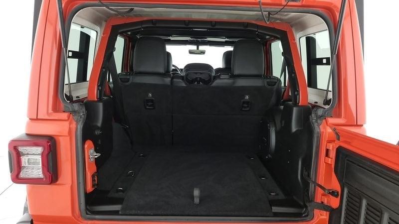 Jeep Wrangler Unlimited 2.2 Mjt II Sahara