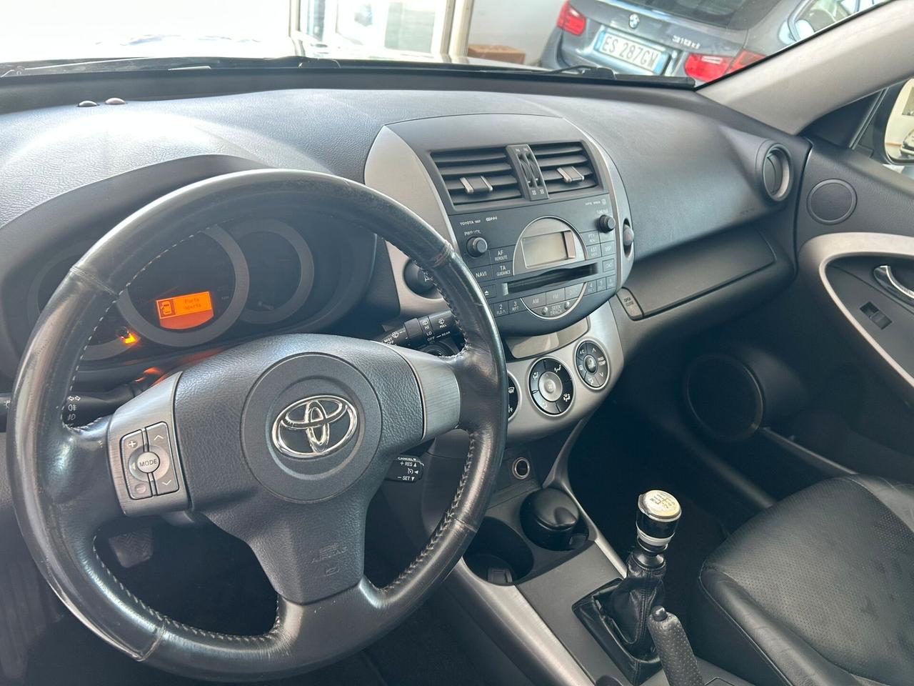 Toyota RAV4 2.2 D-4D 136 CV 2006