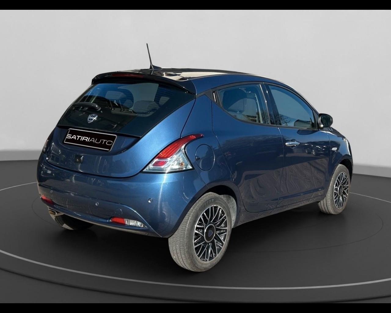 LANCIA Ypsilon III 2021 - Ypsilon 1.0 firefly hybrid Platino s&s 70cv