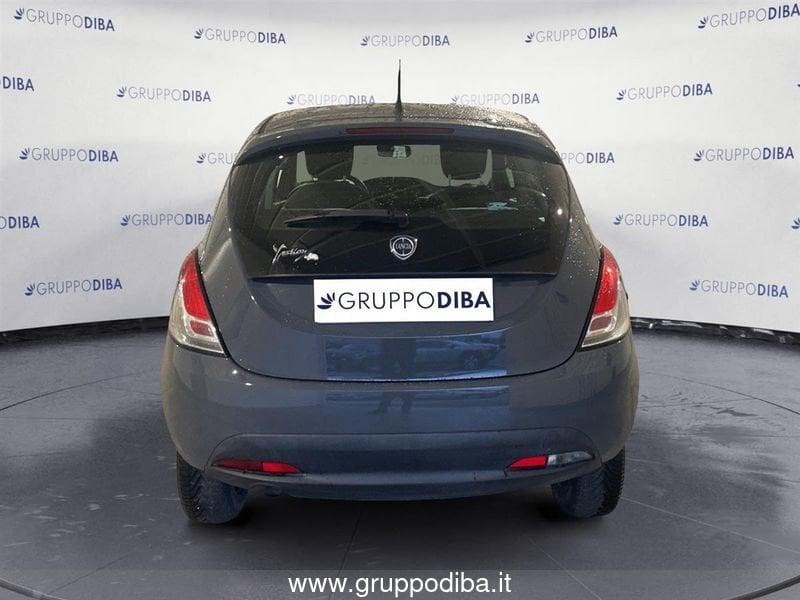 Lancia Ypsilon III 2011 Benzina 0.9 t.air Gold ecochic metano 80cv