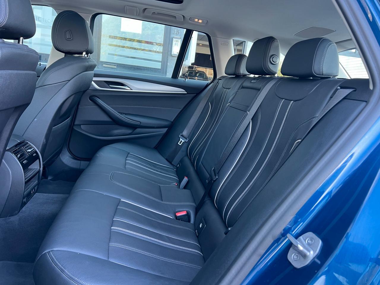 Bmw 530e xDrive Luxury Plug-in/13.000km! IVA ESPOSTA