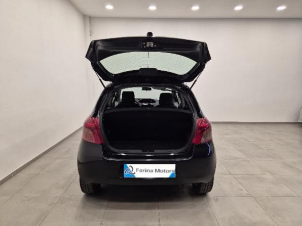 Toyota Yaris 5 Porte 1.3 Sol - NEOPATENTATI - Clima - Radio CD