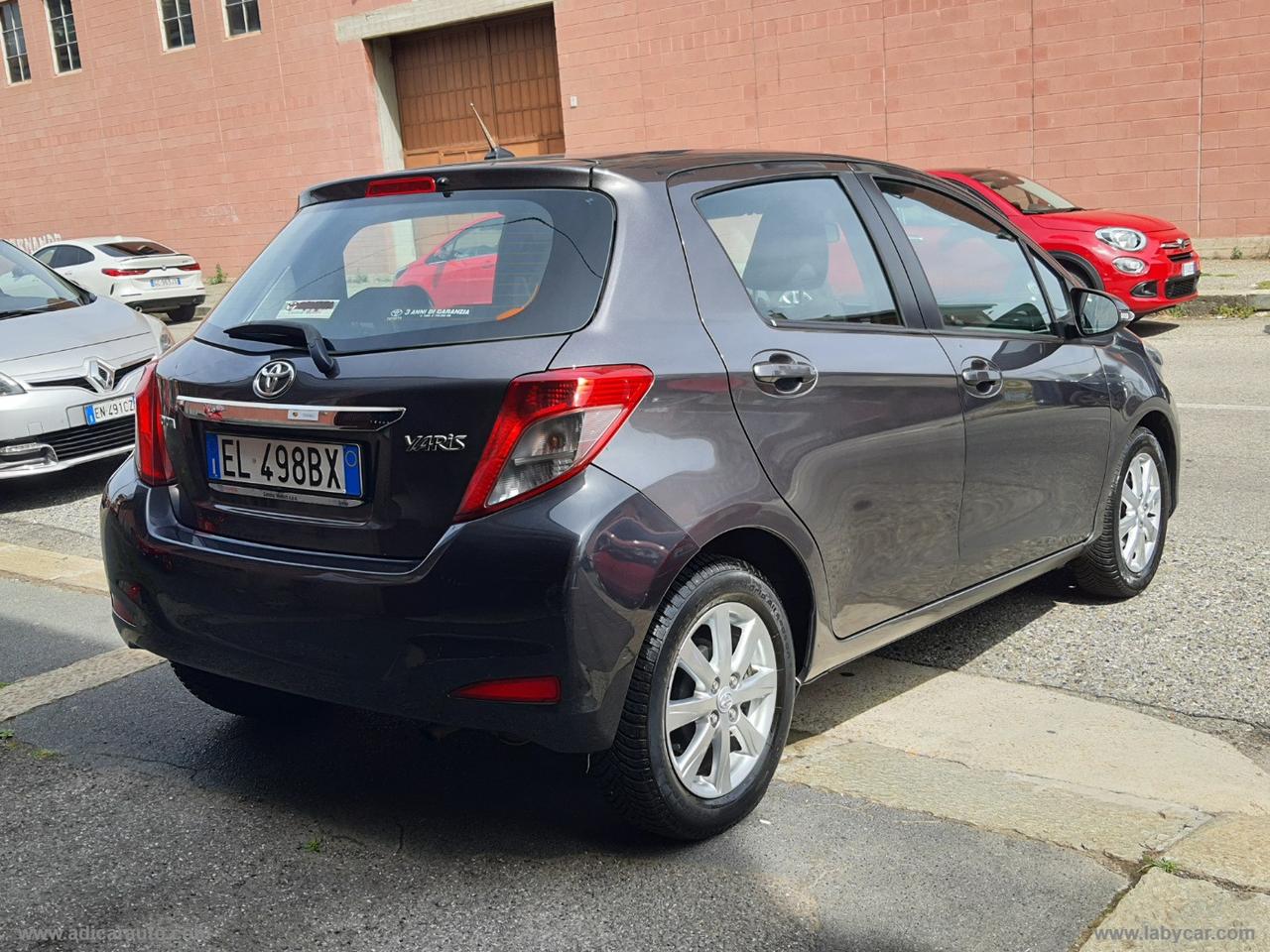 TOYOTA Yaris 1.0 5p.