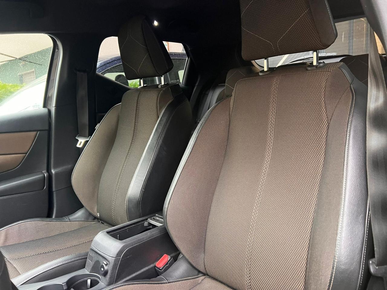 Ds DS3 3 Crossback BlueHDi 130 aut. Performance Line