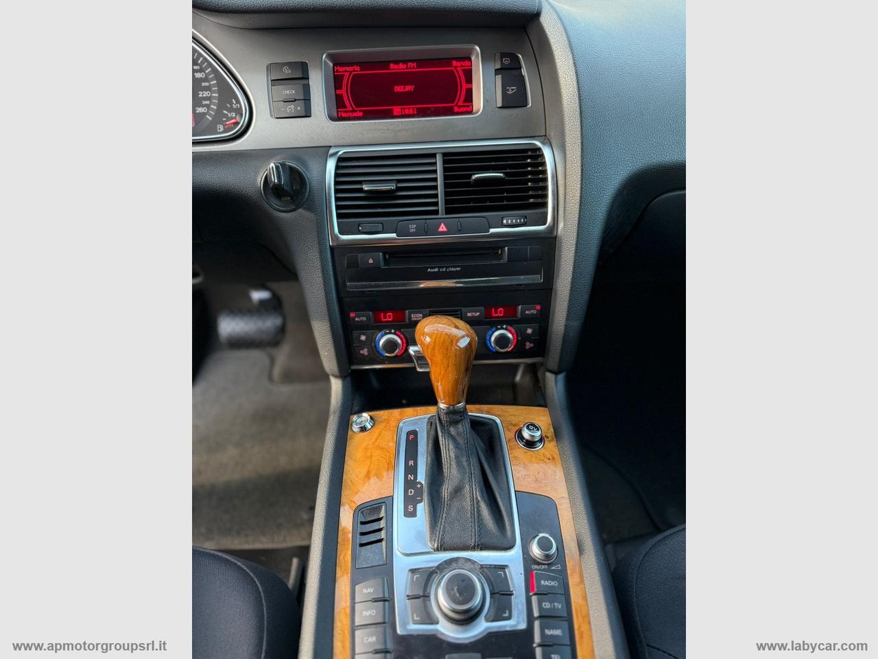 AUDI Q7 3.0 TDI 233CV quattro tiptronic