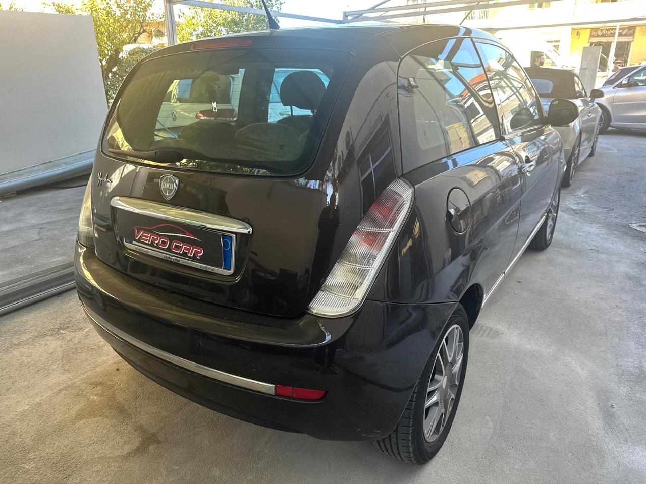 Lancia Ypsilon 1.2 Platino