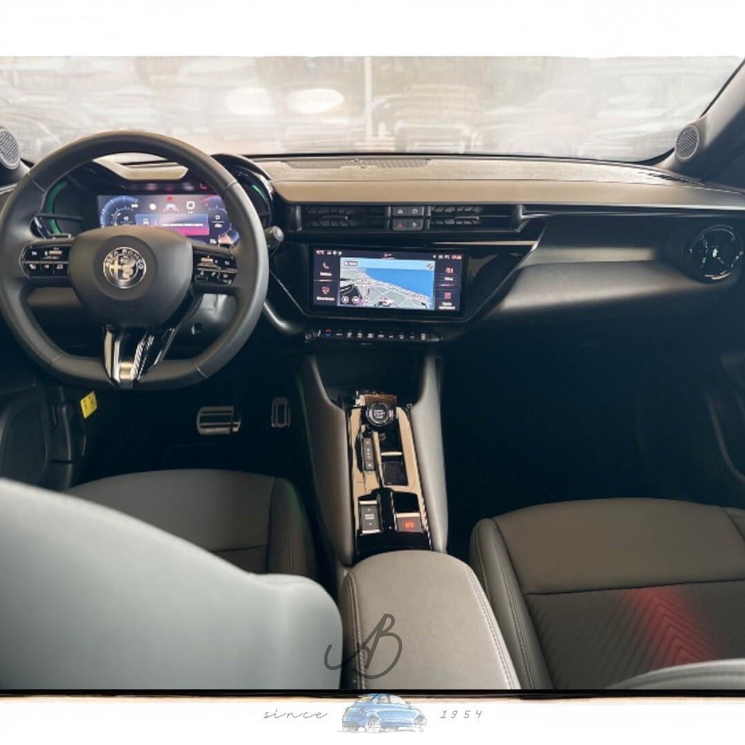 Alfa Romeo Junior 1.2 136 CV Hybrid eDCT6
