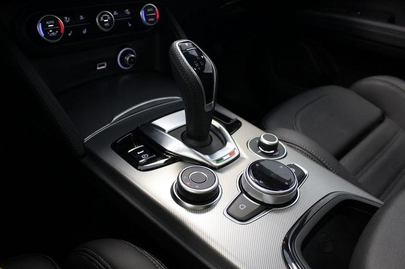 Alfa Romeo Stelvio 2.2 Turbodiesel 210 CV AT8 Q4 Veloce