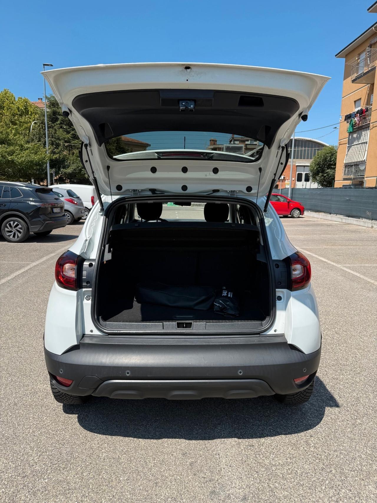 Renault Captur 1.5 dci - NEOPATENTATI - 12 MESI DI GARANZIA -