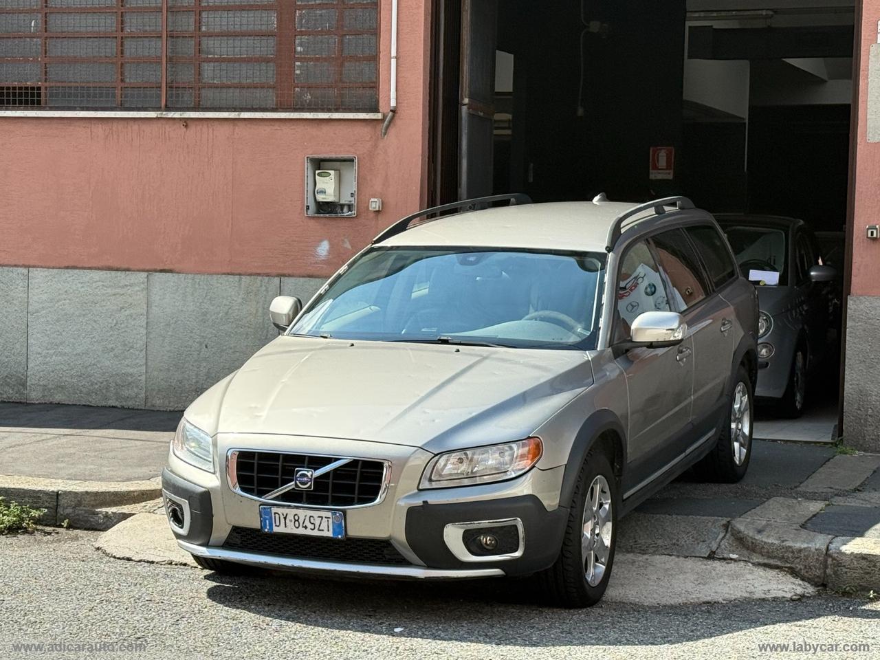 VOLVO XC70 D5 AWD aut.