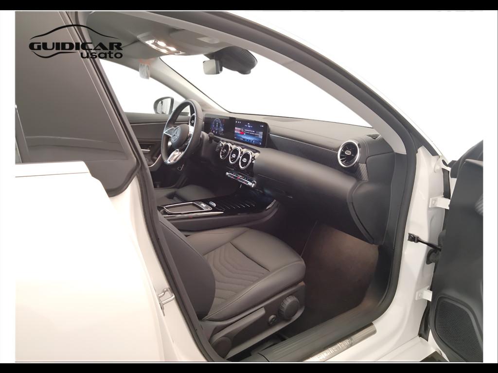 Mercedes-Benz CLA Sh.Brake - X118 2023 - CLA Shooting Brake 180 d Progressive Advanced auto