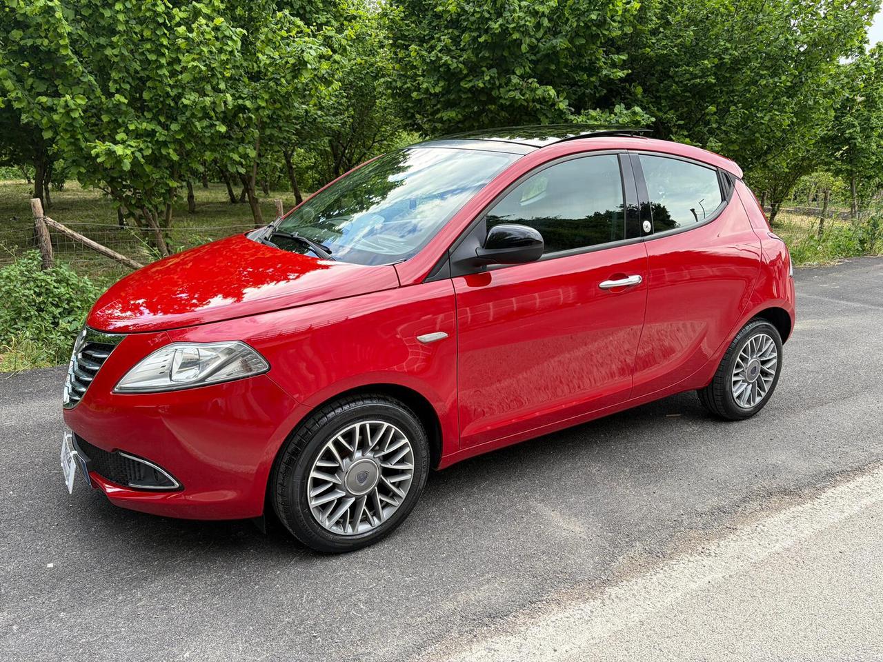 Lancia Ypsilon 1.2 Gpl 69CV Tetto Ecochic Platinum