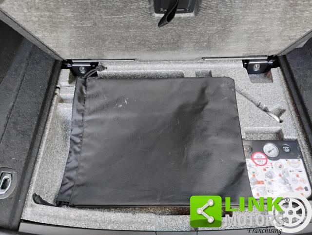 MASERATI Grecale Folgore