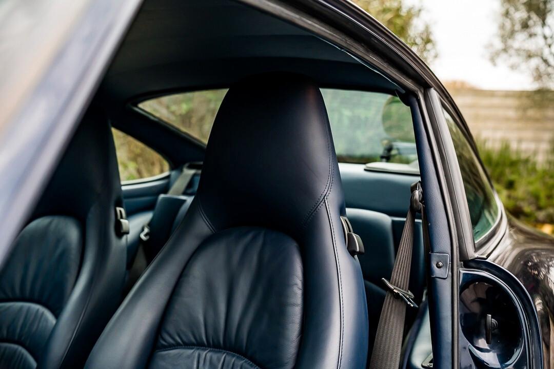 Porsche 993 Carrera 4S