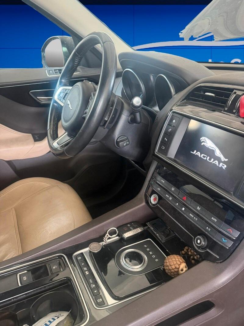 JAGUAR F-Pace (X761) F-Pace 2.0 D 180 CV ...