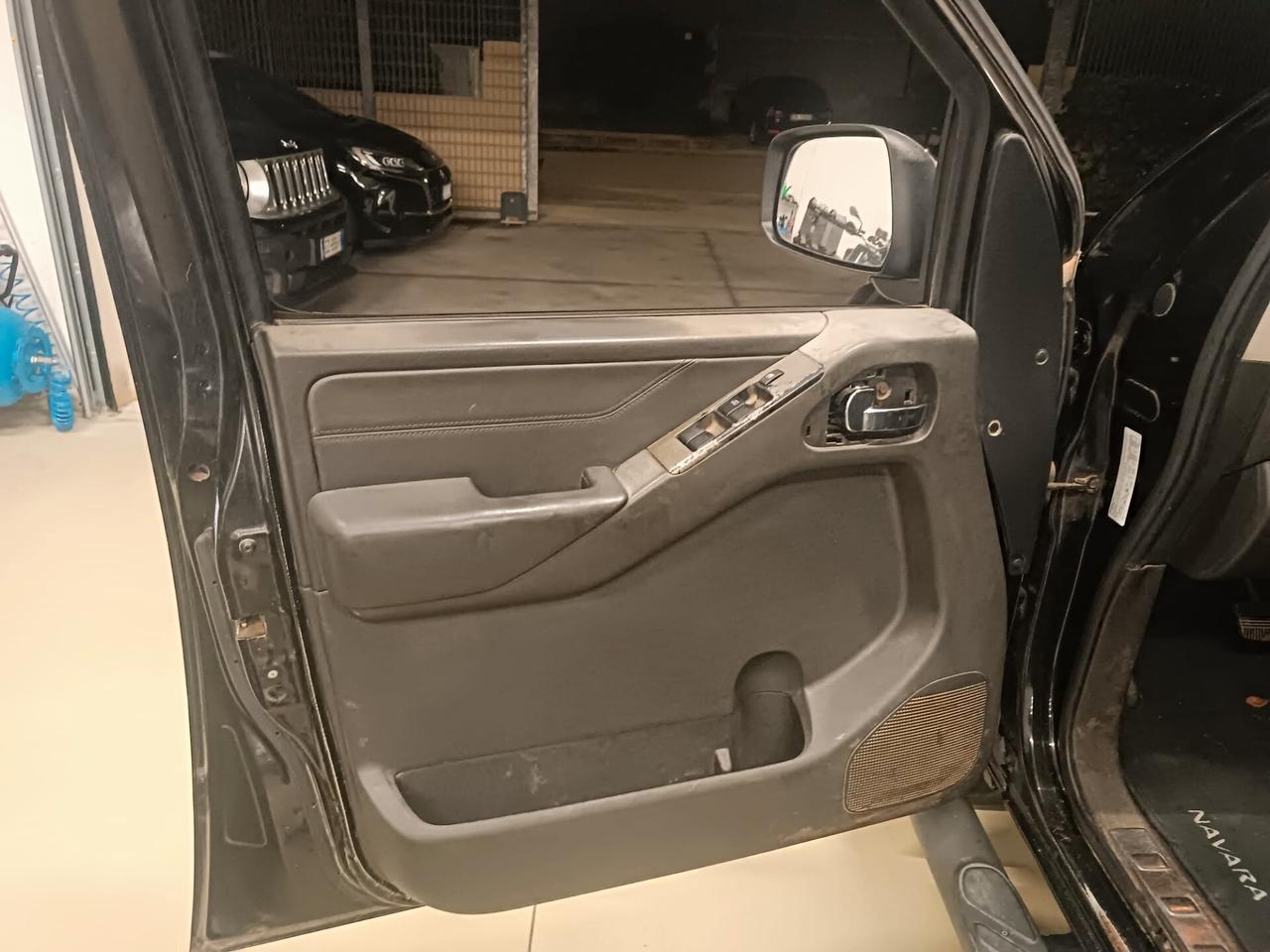 Nissan Navara 2.5 dCi 4 porte Double IVA DEDUCIBILE