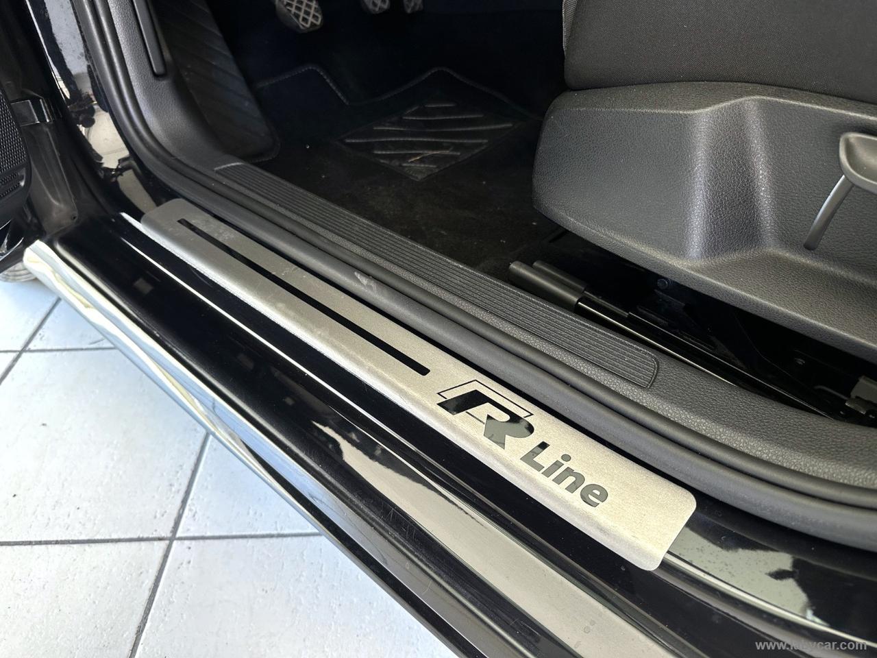 VOLKSWAGEN Golf 7.5 1.5 TSI ACT 5p. R-LINE BMT