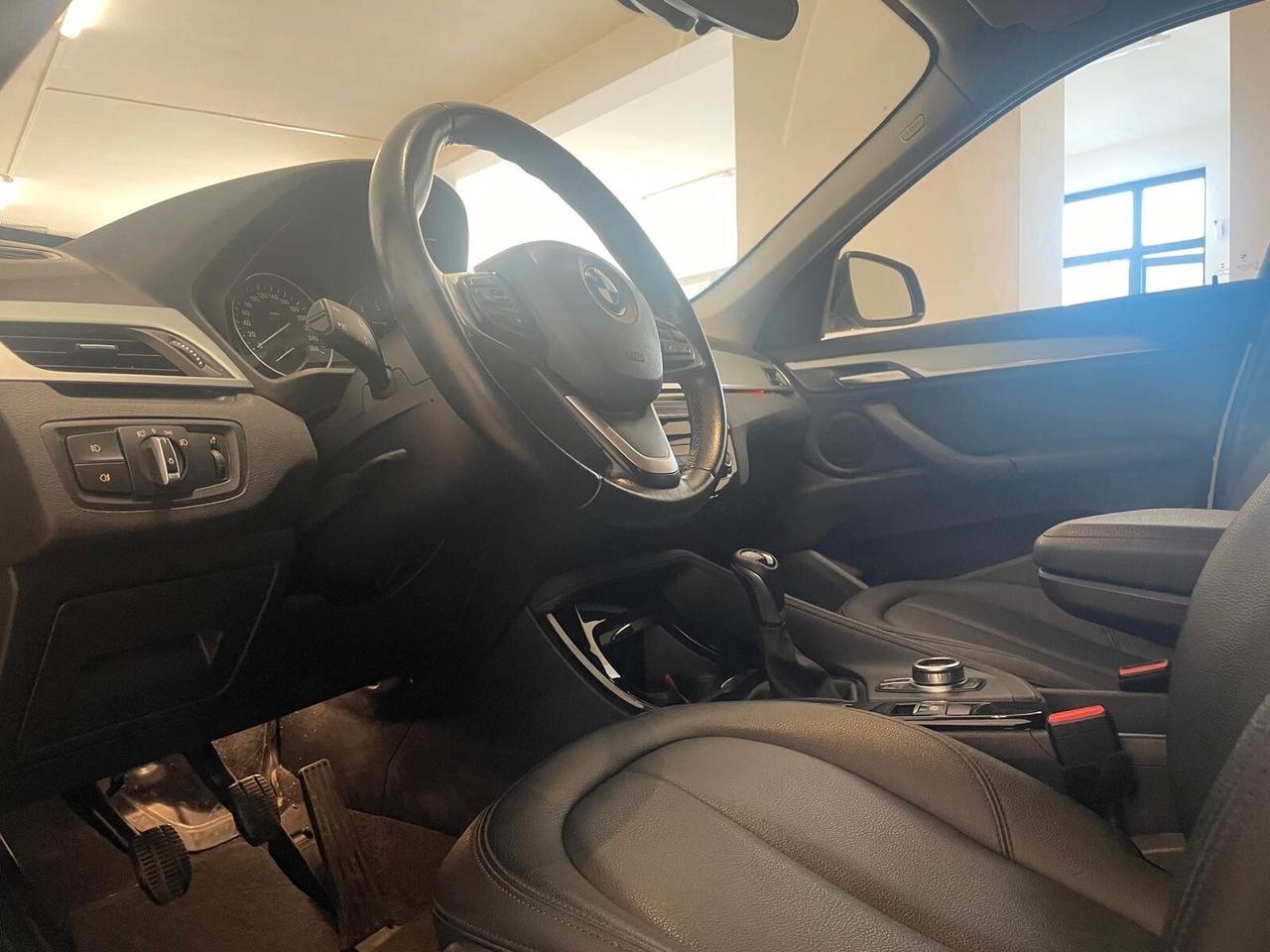 BMW X1 sDrive16d X-Line Navi Full LED – Comfort e Sportività
