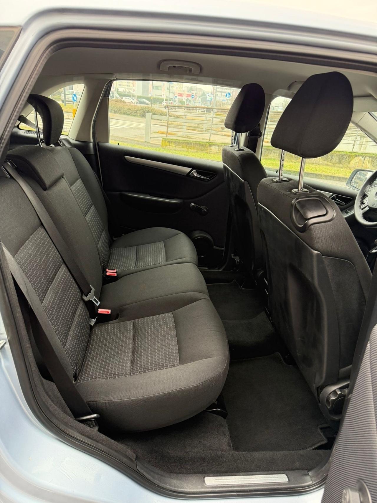 Mercedes-benz B 180 BlueEFFICIENCY Sport