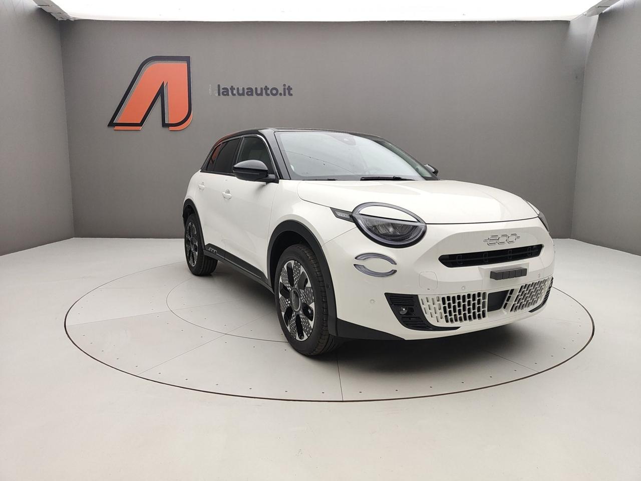 FIAT 600 IV 2023 1.2 MHEV 110CV DCT LA PRIMA