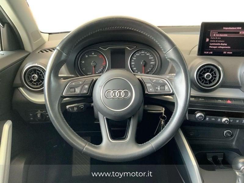 Audi Q2 30 TDI S tronic Identity Black