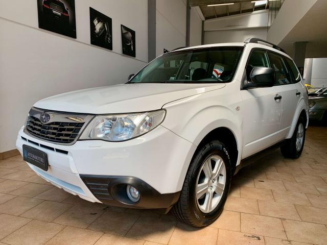 Subaru Forester Forester III 2.0 XS mt 4x4