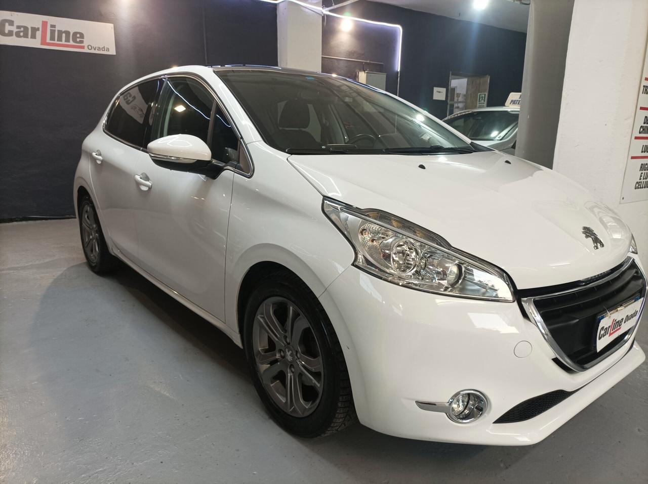 Peugeot 208 1.2 VTi 82 CV Allure DISTRIB NUOVA!!