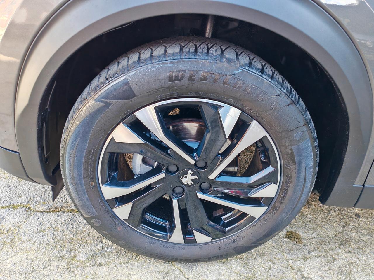 Peugeot 2008 1,5 diesel 12/2021 Cv110