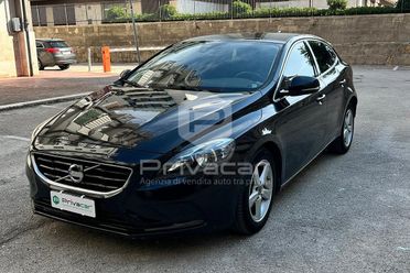 VOLVO V40 D2 1.6 Kinetic